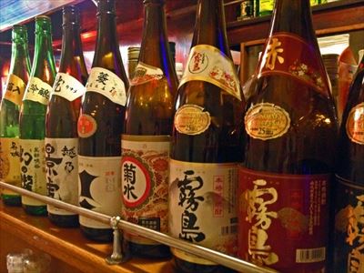 居酒屋で飲み放題付き宴会での予算相場はどのくらい？